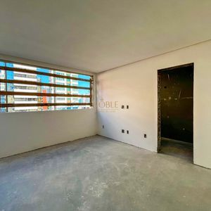 Apartamento com 200m², 3 dormitórios, 3 suítes, 3 vagas no Vanguard em Torres para Comprar
