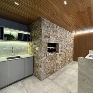 Apartamento com 114m², 3 dormitórios, 1 suíte, 1 vaga no Titanium em Torres para Comprar