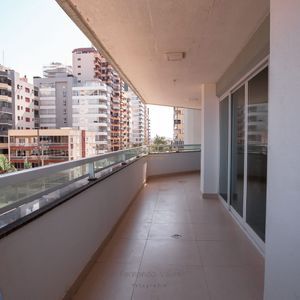 Apartamento com 263m², 4 dormitórios, 4 suítes, 4 vagas no Neptuno em Torres para Comprar