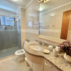 Apartamento com 98m², 3 dormitórios, 1 suíte, 1 vaga no Mar de Flores em Torres para Comprar