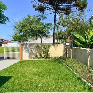 Casa com 193m², 3 dormitórios, 1 suíte, 3 vagas no bairro Praia Grande em Torres para Comprar