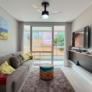 Apartamento com 110m², 3 dormitórios, 1 suíte, 2 vagas no Praia Bávaro em Torres para Comprar