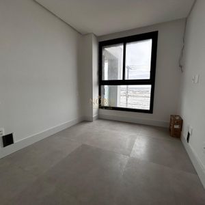 Apartamento com 138m², 3 dormitórios, 3 suítes, 2 vagas no Aura em Torres para Comprar