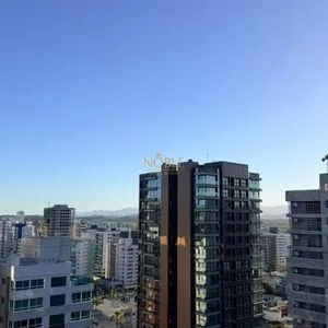 Apartamento com 200m², 3 dormitórios, 3 suítes, 3 vagas no Vanguard em Torres para Comprar