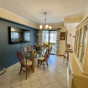 Apartamento com 103m², 2 dormitórios, 2 suítes, 2 vagas no Costa Azul em Torres para Comprar