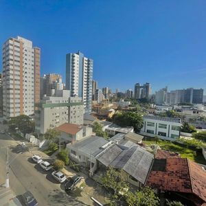 Apartamento com 107m², 3 dormitórios, 3 suítes, 1 vaga no Lex Center em Torres para Comprar
