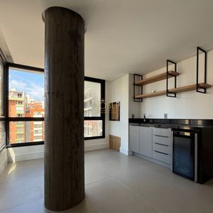 Apartamento com 98m², 2 dormitórios, 2 suítes, 2 vagas no Praça Quatro em Torres para Comprar