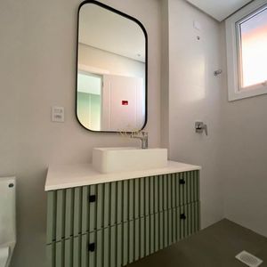 Apartamento com 112m², 3 dormitórios, 3 suítes, 2 vagas no La Vistara em Torres para Comprar