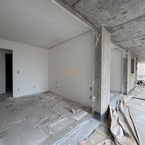 Apartamento com 80m², 2 dormitórios, 1 suíte, 2 vagas no Mirage em Torres para Comprar