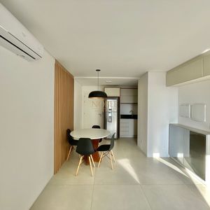 Apartamento com 50m², 1 dormitório, 1 suíte, 1 vaga no Vesta em Torres para Comprar