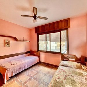 Apartamento com 185m², 4 dormitórios, 1 suíte, 2 vagas no Villa Tuchauah em Torres para Comprar