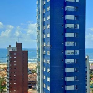 Apartamento com 110m², 3 dormitórios, 2 suítes, 1 vaga no LONDON em Torres para Comprar