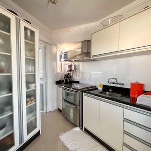 Apartamento com 131m², 3 dormitórios, 3 suítes, 2 vagas no Cortemaggiore em Torres para Comprar