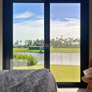 Casa de Condomínio com 226m², 3 dormitórios, 3 suítes, 2 vagas no Reserva das Águas em Torres para Comprar