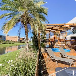 Casa de Condomínio com 450m², 4 dormitórios, 4 suítes, 4 vagas no Reserva das Águas em Torres para Comprar