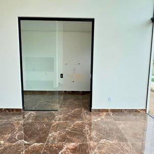 Casa de Condomínio com 258m², 4 dormitórios, 3 suítes, 2 vagas no Reserva das Águas em Torres para Comprar