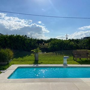 Casa com 230m², 3 dormitórios, 3 suítes, 4 vagas no Reserva das Águas em Torres para Comprar