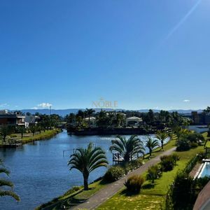 Casa de Condomínio com 476m², 5 dormitórios, 5 suítes, 2 vagas no Ocean Side em Torres para Comprar