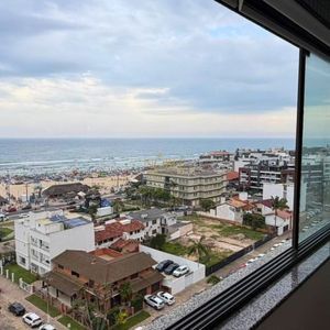 Apartamento com 110m², 3 dormitórios, 1 suíte, 1 vaga no Costa Leste em Torres para Comprar