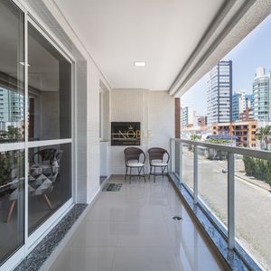 Cobertura com 230m², 3 dormitórios, 1 suíte, 2 vagas no Le Grand em Torres para Comprar