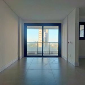 Apartamento com 89m², 2 dormitórios, 1 suíte, 2 vagas no Vista Mare em Torres para Comprar