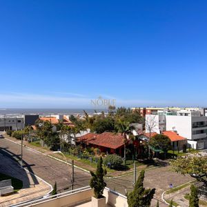 Apartamento com 131m², 3 dormitórios, 3 suítes, 2 vagas no Cortemaggiore em Torres para Comprar