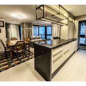 Apartamento com 116m², 3 dormitórios, 3 suítes, 2 vagas no Freedom em Torres para Comprar