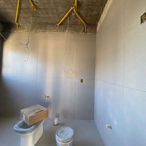 Apartamento com 200m², 3 dormitórios, 3 suítes, 3 vagas no Vanguard em Torres para Comprar