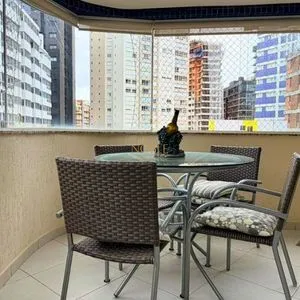 Apartamento com 127m², 3 dormitórios, 1 suíte, 2 vagas no Elegance em Torres para Comprar
