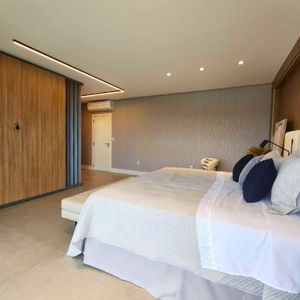 Casa de Condomínio com 390m², 4 dormitórios, 4 suítes, 2 vagas no Reserva das Águas em Torres para Comprar