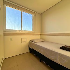 Apartamento com 59m², 2 dormitórios, 1 suíte, 1 vaga no Residencial Jardim Europa em Torres para Comprar