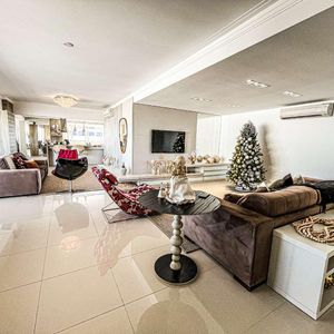 Apartamento com 249m², 4 dormitórios, 4 suítes, 3 vagas no Graziela em Torres para Comprar