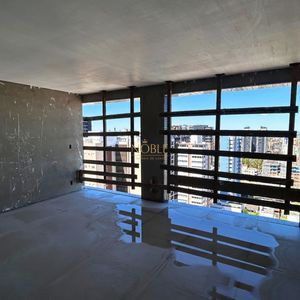 Duplex com 84m², 2 dormitórios, 2 suítes, 1 vaga no Punta Del Sole em Torres para Comprar