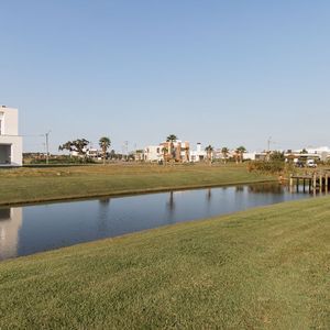 Casa de Condomínio com 188m², 3 dormitórios, 3 suítes, 2 vagas no Reserva das Águas em Torres para Comprar