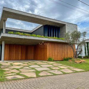 Casa de Condomínio com 250m², 4 dormitórios, 4 suítes, 2 vagas no Reserva das Águas em Torres para Comprar