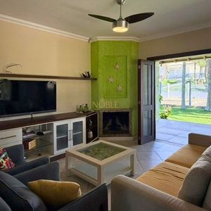 Casa com 156m², 3 dormitórios, 1 suíte, 4 vagas no bairro Praia Itapeva em Torres para Comprar