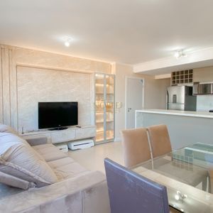 Apartamento com 88m², 3 dormitórios, 3 suítes, 2 vagas no Perito Moreno em Torres para Comprar