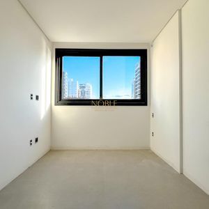 Apartamento com 78m², 2 dormitórios, 1 suíte, 2 vagas no Vista Mare em Torres para Comprar