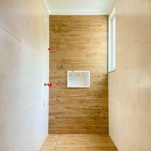 Casa com 118m², 2 dormitórios, 1 suíte, 2 vagas no bairro Novo Passo em Passo de Torres para Comprar