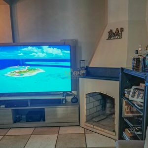 Sobrado com 330m², 3 dormitórios, 1 suíte, 5 vagas no bairro Centenário em Torres para Comprar