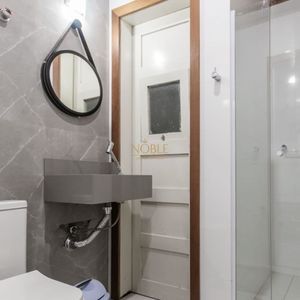 Apartamento com 85m², 2 dormitórios, 1 suíte, 1 vaga no Arlindo Zatti em Torres para Comprar
