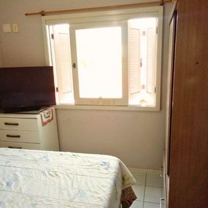 Apartamento com 38m², 1 dormitório, 1 vaga no Condomínio Justo em Torres para Comprar