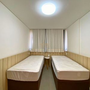 Apartamento com 78m², 2 dormitórios, 1 suíte, 2 vagas no Vista Mare em Torres para Comprar