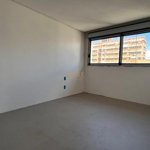 Apartamento com 196m², 3 dormitórios, 3 suítes, 3 vagas no Vanguard em Torres para Comprar