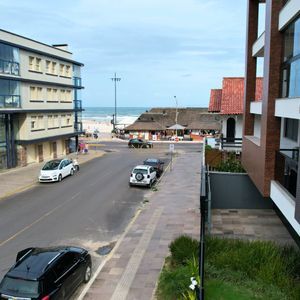 Apartamento com 71m², 2 dormitórios, 1 suíte, 2 vagas no Residencial DI Capri em Torres para Comprar