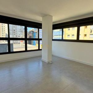 Apartamento com 111m², 3 dormitórios, 1 suíte, 1 vaga no Opportunity em Torres para Comprar