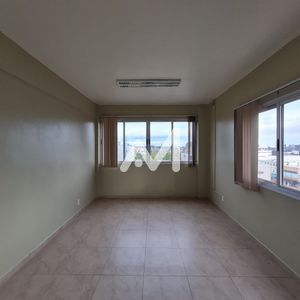 Sala Comercial com 33m² no bairro Centro em Lajeado para Comprar ou Alugar