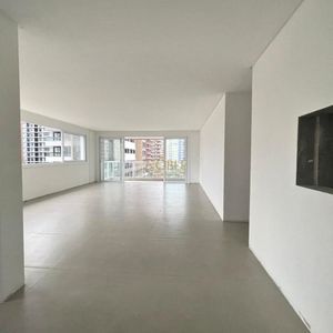 Apartamento com 139m², 3 dormitórios, 3 suítes, 2 vagas no Di milano em Torres para Comprar