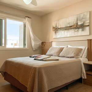 Duplex com 330m², 4 dormitórios, 1 suíte, 2 vagas no Marimar em Torres para Comprar