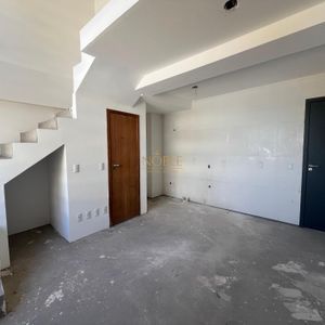 Loft com 43m², 1 dormitório, 1 vaga no Loft Las Piedras em Torres para Comprar